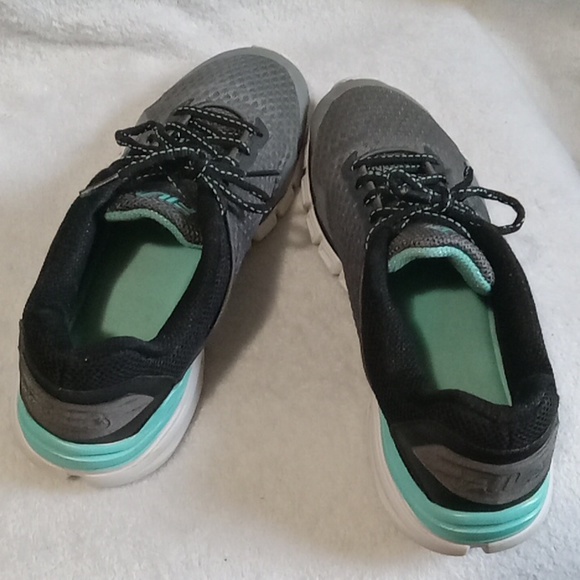 Fila Tennis 👟 shoes - Picture 2 of 8